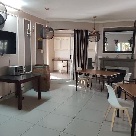 Sunbell Ventures Guesthouse 开普敦 外观 照片