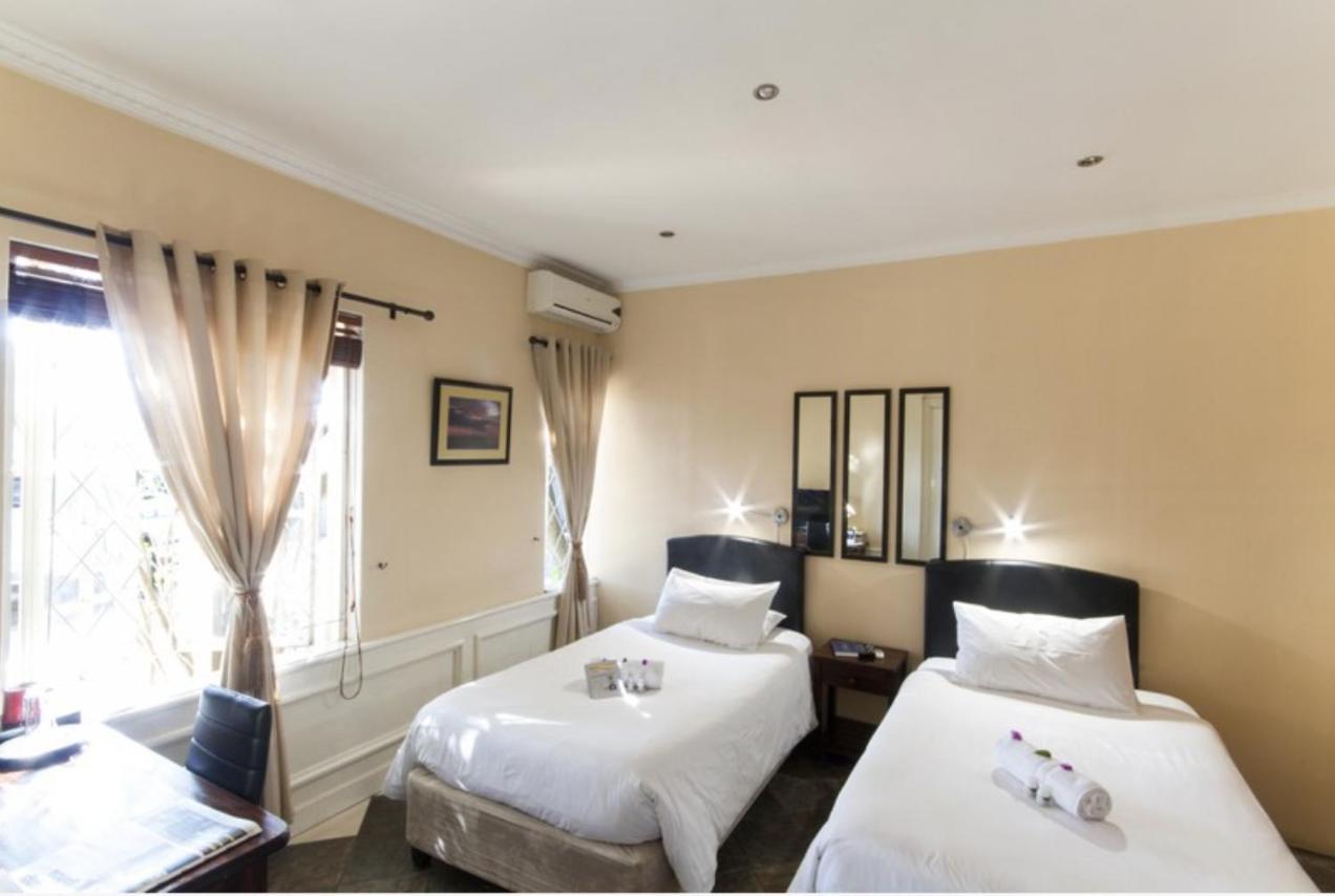 Sunbell Ventures Guesthouse 开普敦 外观 照片