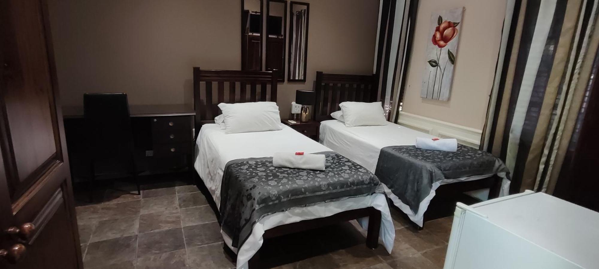 Sunbell Ventures Guesthouse 开普敦 外观 照片